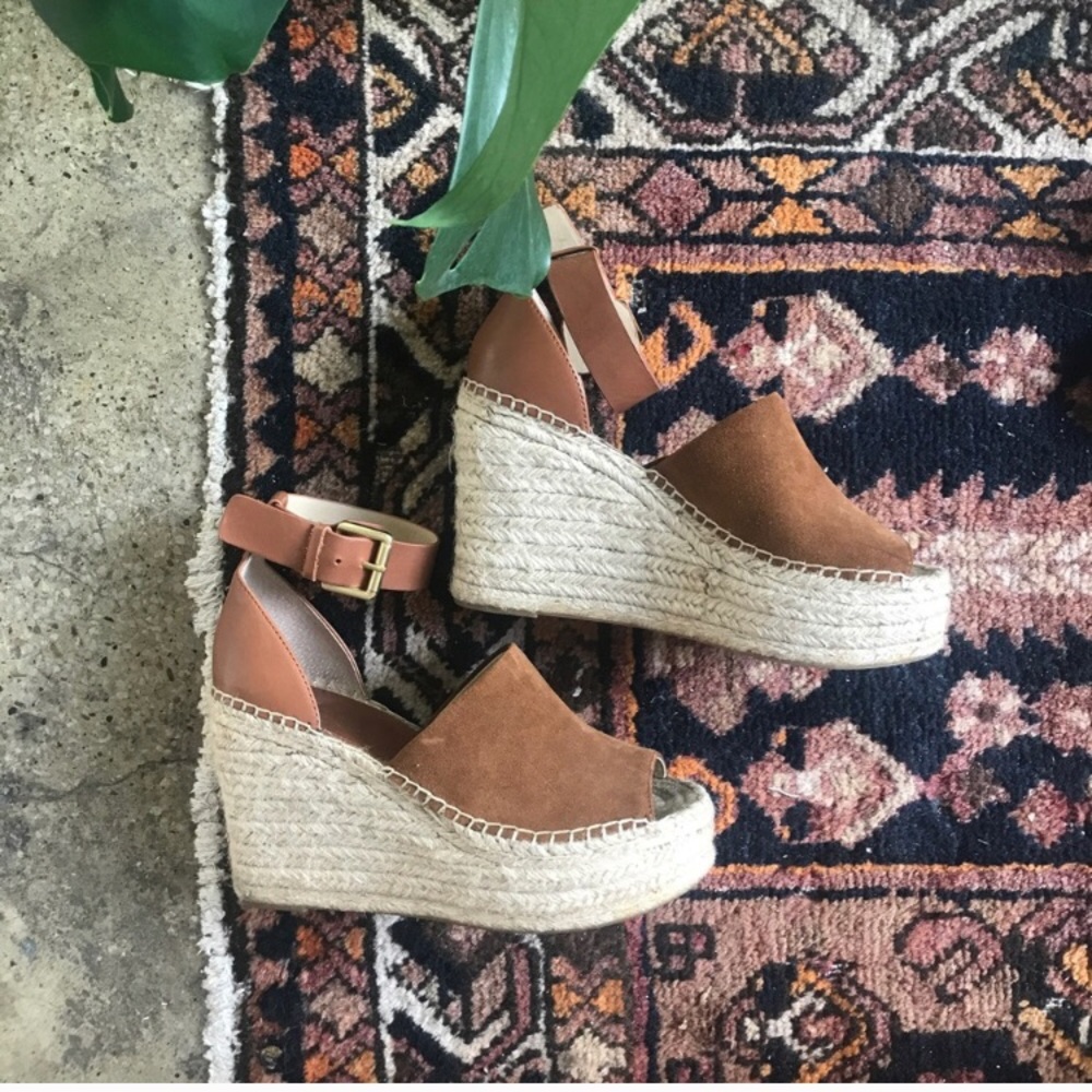 Marc Fisher espadrilles